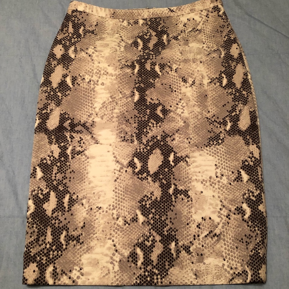 Snake skin print pencil skirt